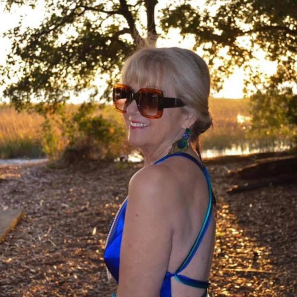 Meet your Posher, Caro